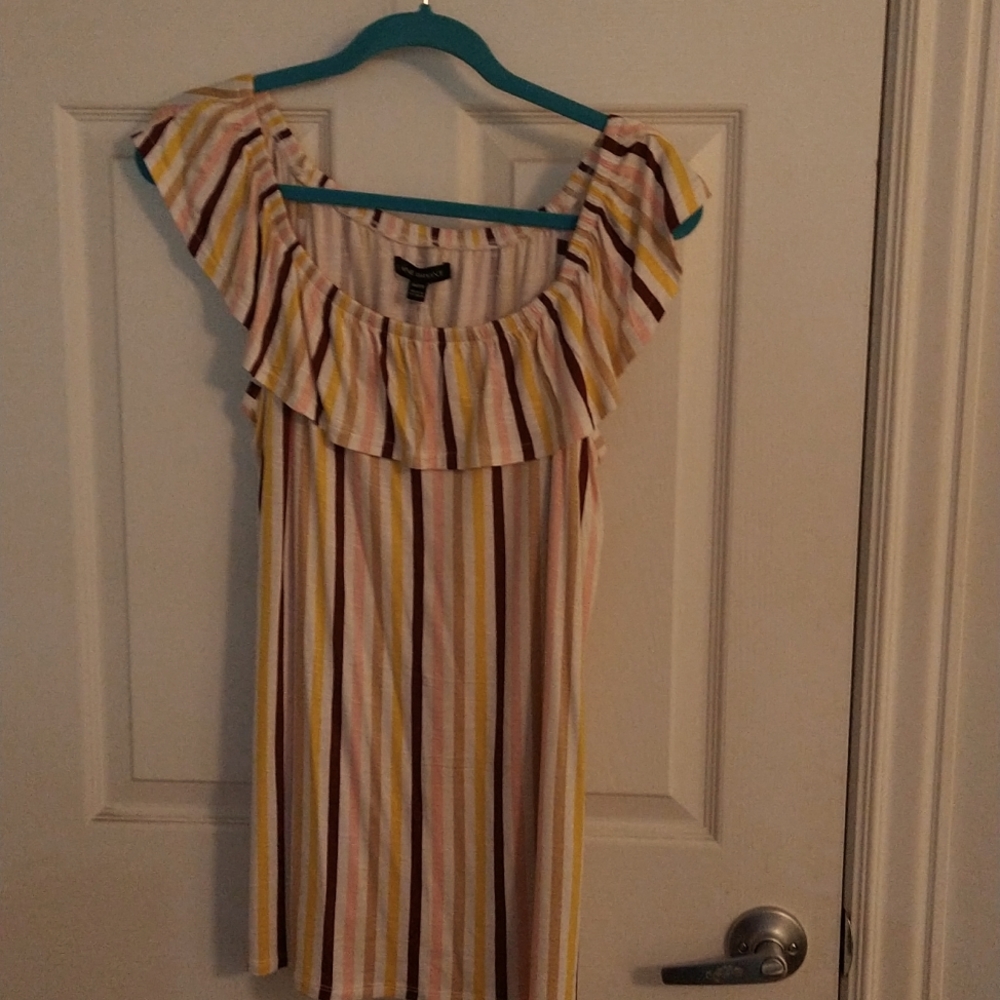 sleeveless stretchy soft fabric top. Size 18/20